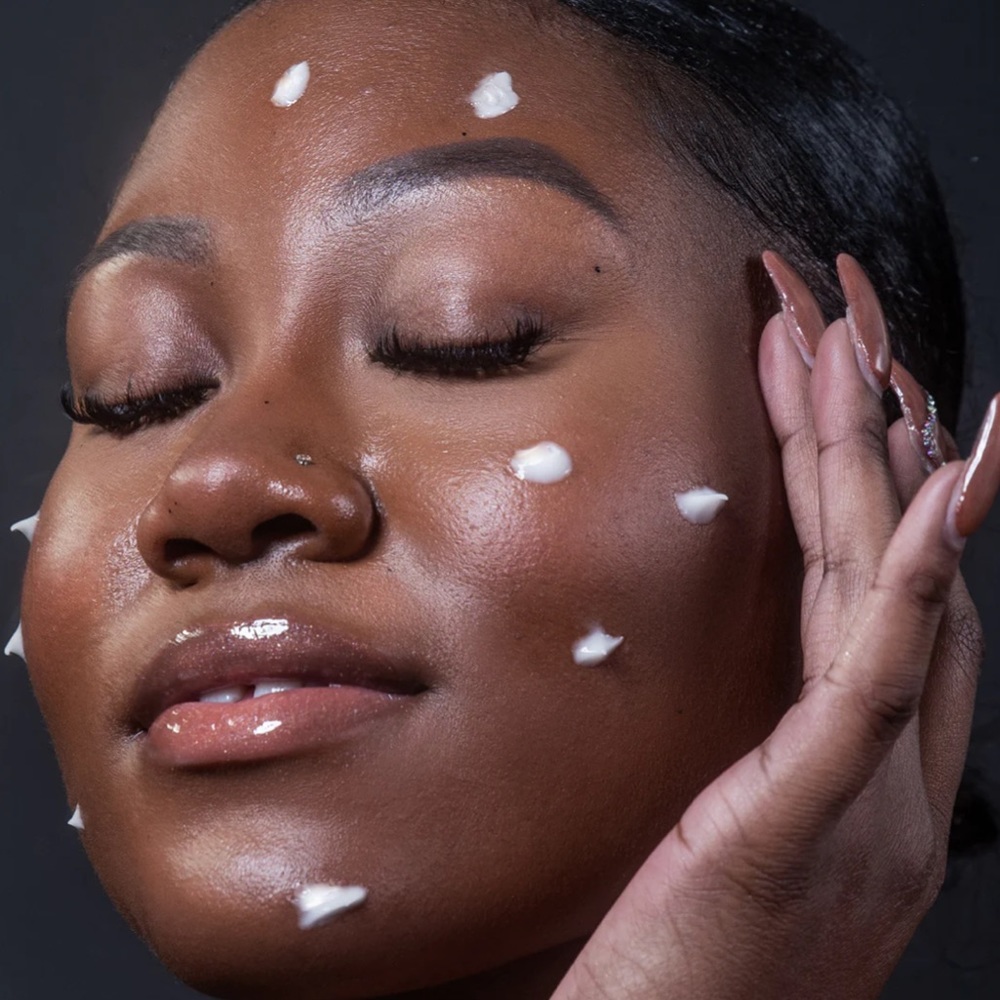 💦 DEW OF THE GODS The THEORY™ Retinol + Oat Milk Hyaluronic Cream Blend - Picture 4 of 6